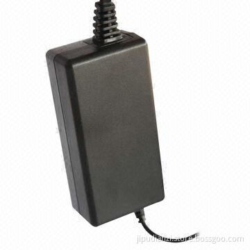 AC Adapter with Output Voltage of 19.5V 3.34A, Suitable for Dell Notebook Computers